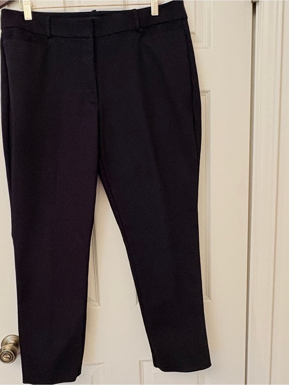 LOFT Black Curvy Skinny Dress Pants — Straight Tailored Style